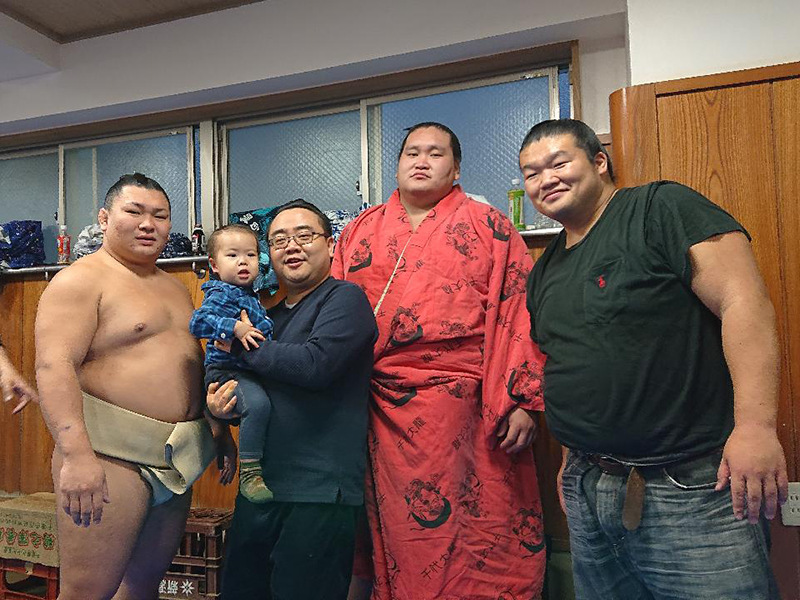 伊勢ヶ濱部屋の餅つき大会